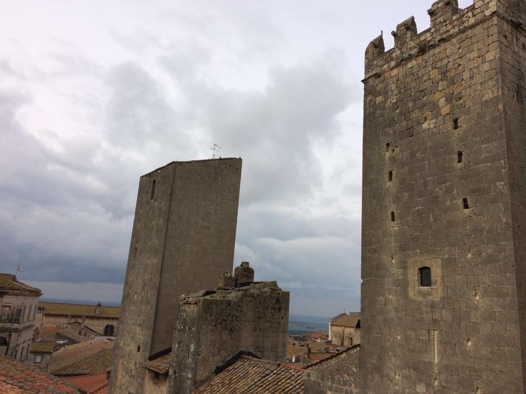 Palazzo Castelleschi Tarquinia Exterior foto