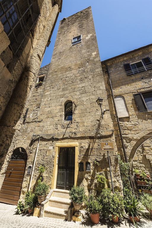 Palazzo Castelleschi Tarquinia Exterior foto