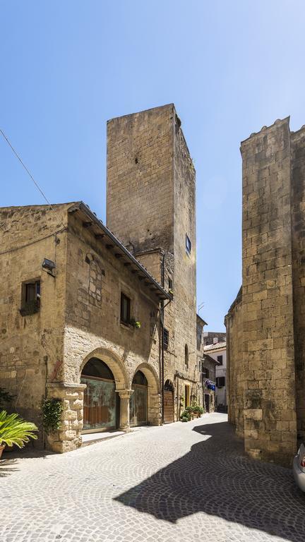 Palazzo Castelleschi Tarquinia Exterior foto